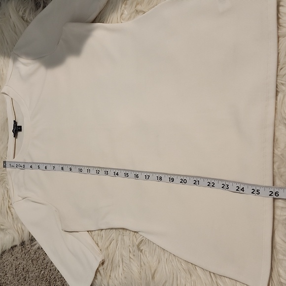 Express Ribbed Tee - Picture 4 of 6